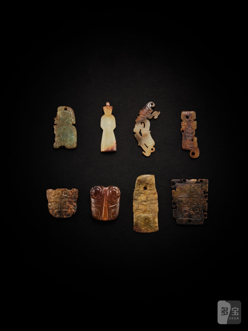 ⻄周及更晚　玉飾件⼀組八件 | A GROUP OF EIGHT JADE ORNAMENTS
